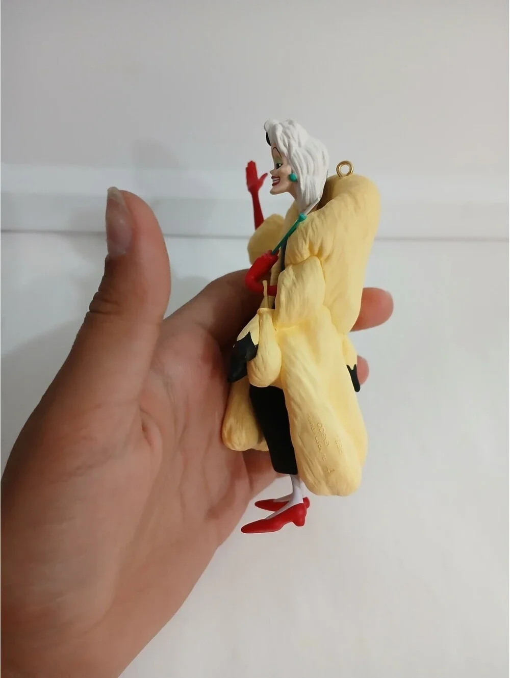 Hallmark Keepsake Ornament Cruella de Vil 1998 Disney 101 Dalmations Villain